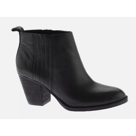 Nine West Women's Fiffi Chelsea Ankle Bootie in Black Size 6.5 - Picture 1 of 7